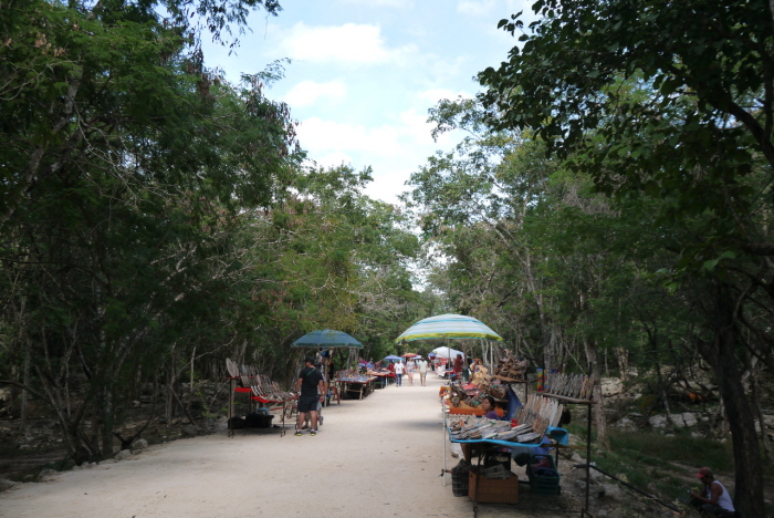 1542767005_44277.jpg